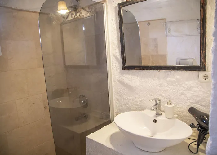 מלון Zeren אלאקאטי