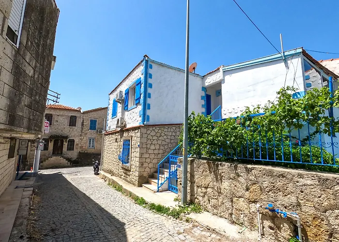 Zeren Hotel Alaçatı